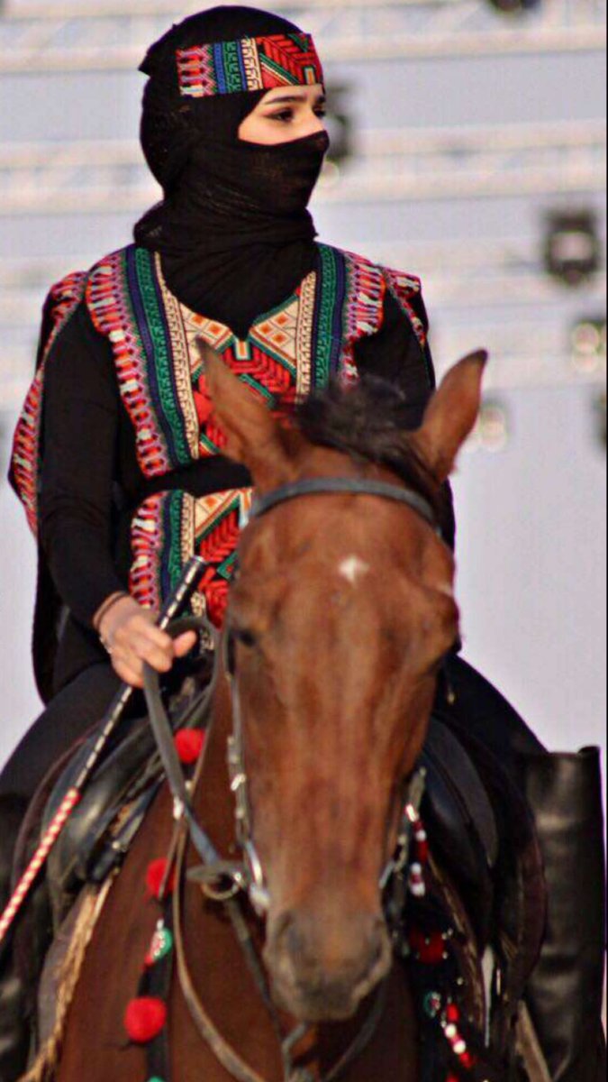 ازياء سباق الخيل , أجمل ازياء سباق الخيل